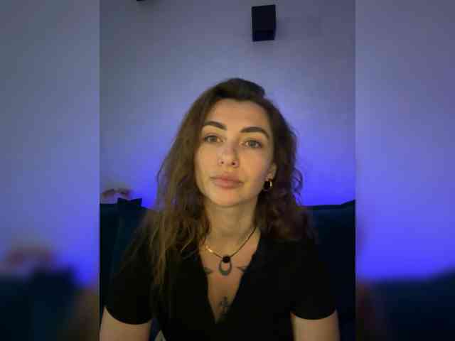 WILDGIRL webcam