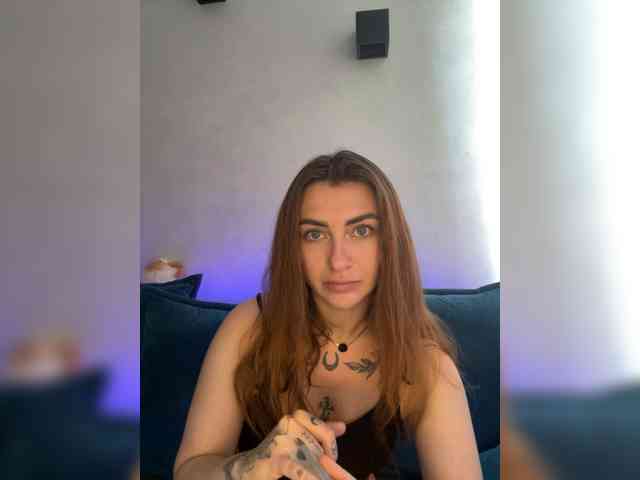 WILDGIRL webcam