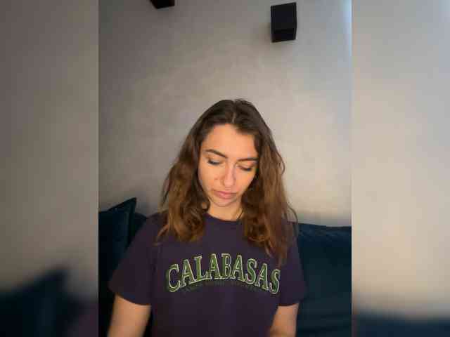 WILDGIRL webcam