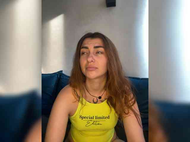 WILDGIRL webcam