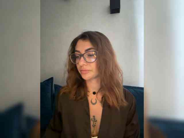 WILDGIRL webcam