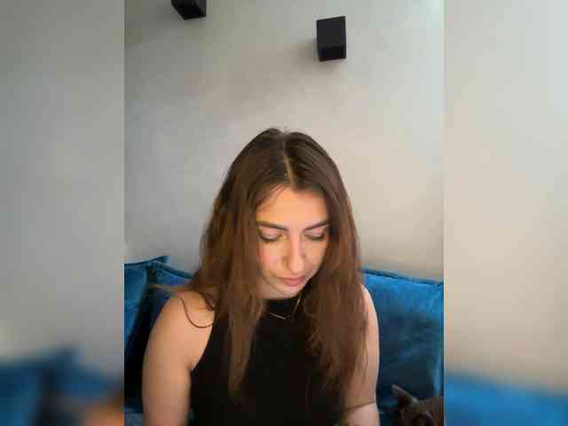 WILDGIRL webcam