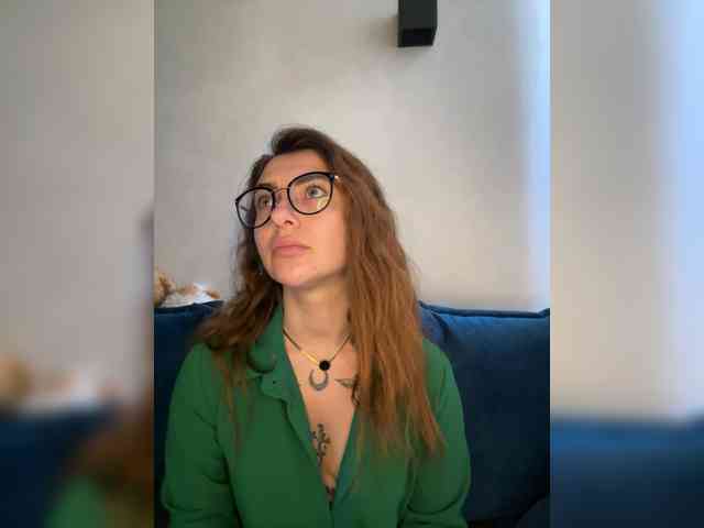 WILDGIRL webcam