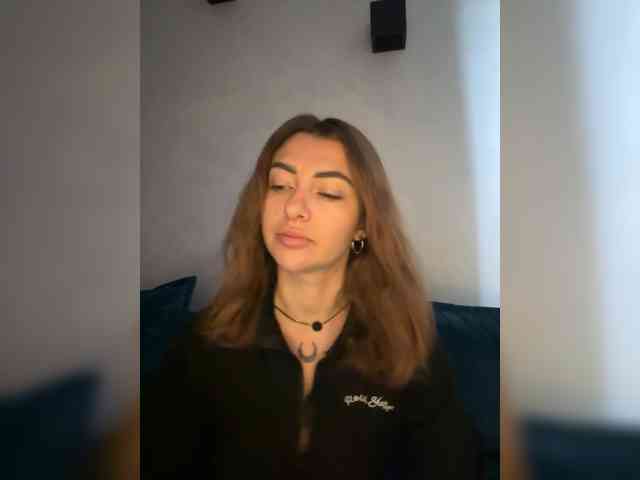 WILDGIRL webcam