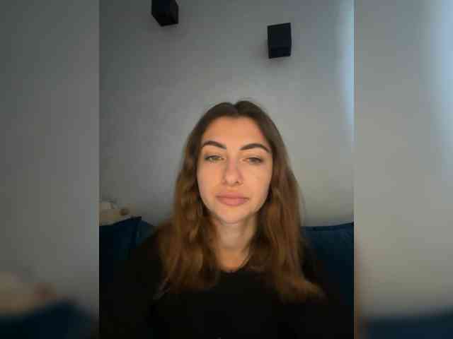 WILDGIRL webcam