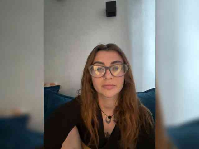 WILDGIRL webcam