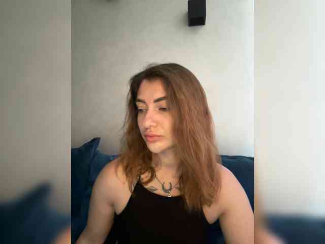 WILDGIRL webcam
