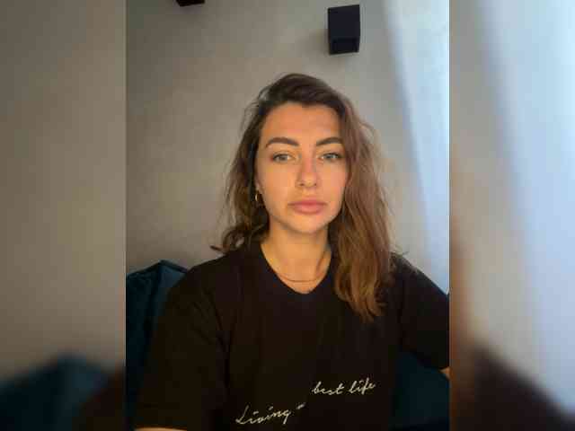 WILDGIRL webcam