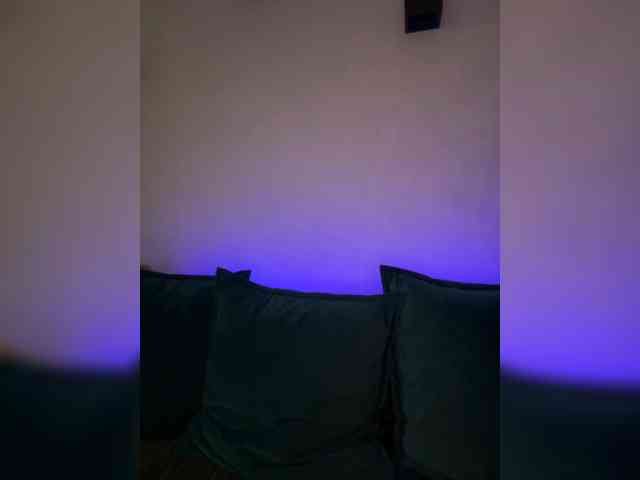 WILDGIRL webcam
