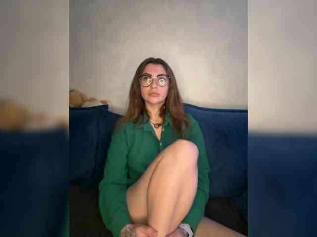 WILDGIRL webcam