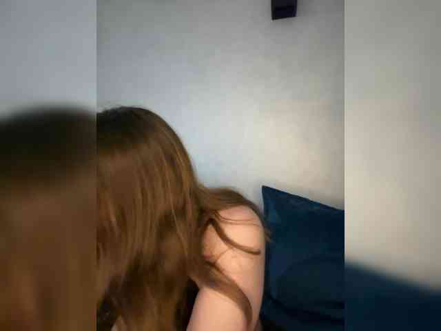 WILDGIRL webcam