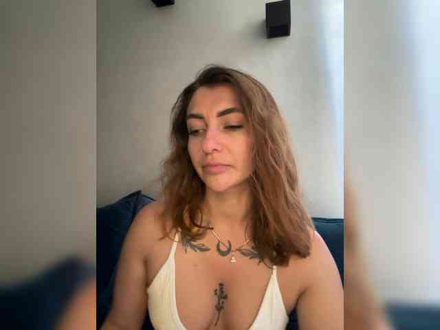 WILDGIRL webcam