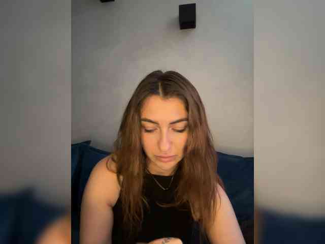 WILDGIRL webcam