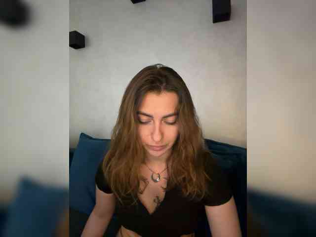 WILDGIRL webcam