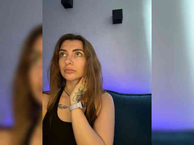 WILDGIRL webcam