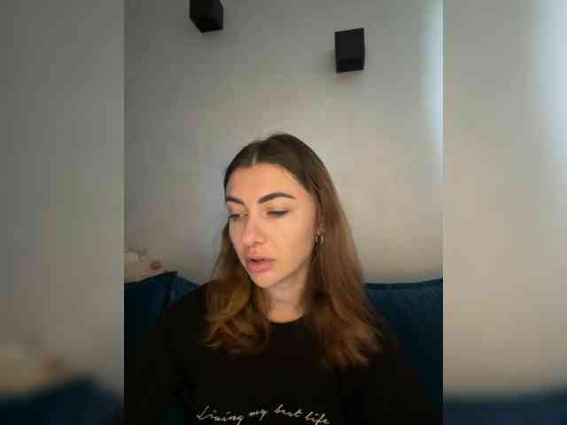 WILDGIRL webcam