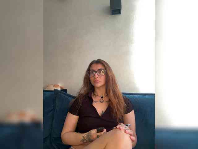 WILDGIRL webcam