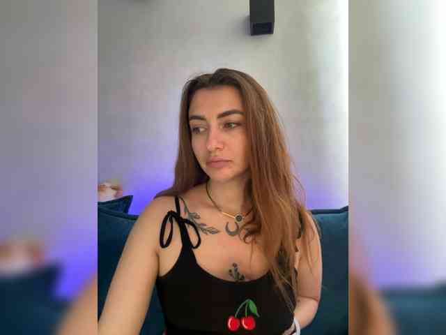 WILDGIRL webcam
