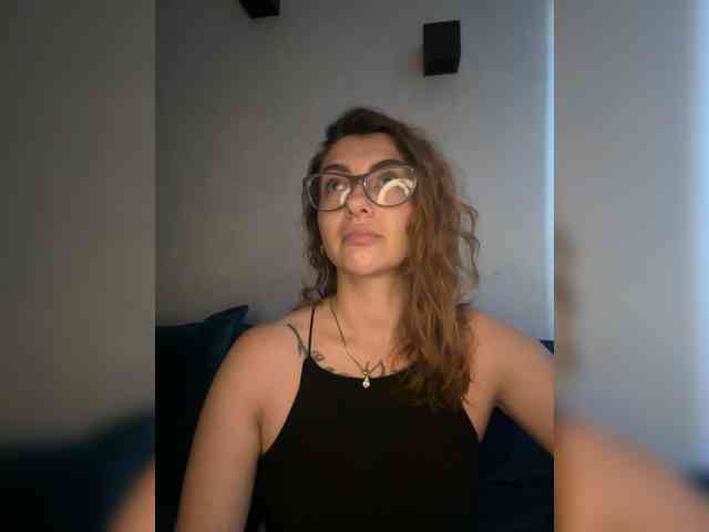 WILDGIRL Live Webcam on BongaCams