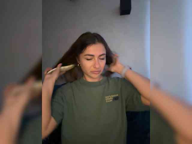 WILDGIRL webcam