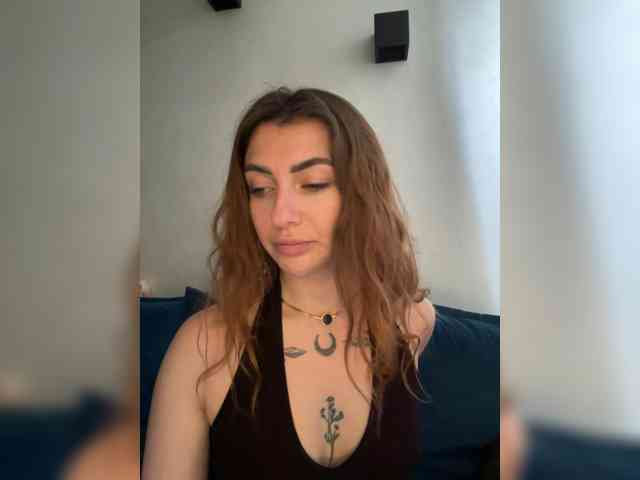 WILDGIRL webcam