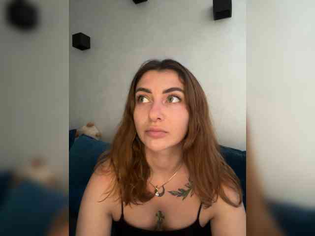 WILDGIRL webcam