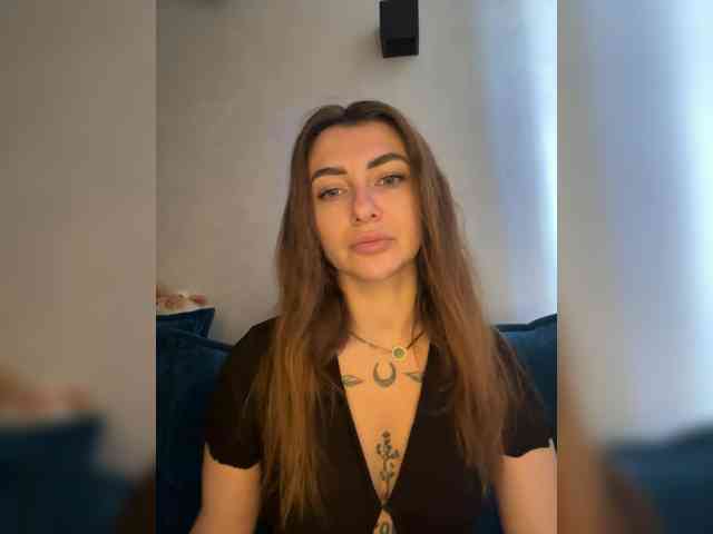 WILDGIRL webcam