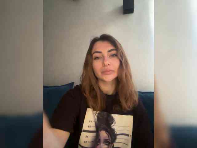 WILDGIRL webcam