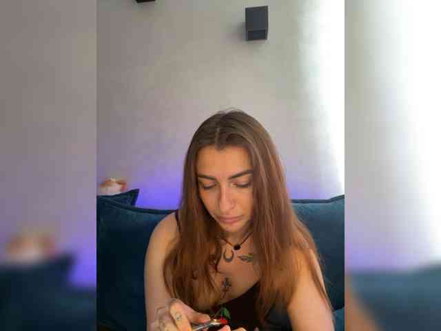 WILDGIRL webcam