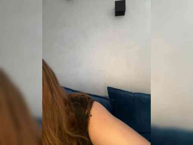 WILDGIRL webcam