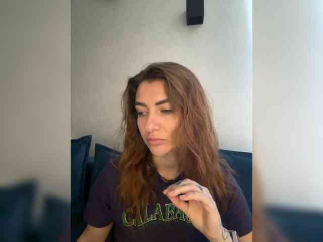 WILDGIRL webcam