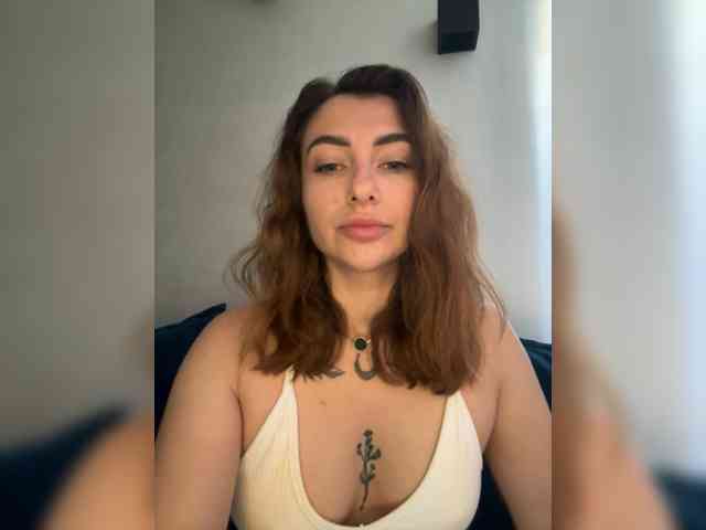 WILDGIRL webcam