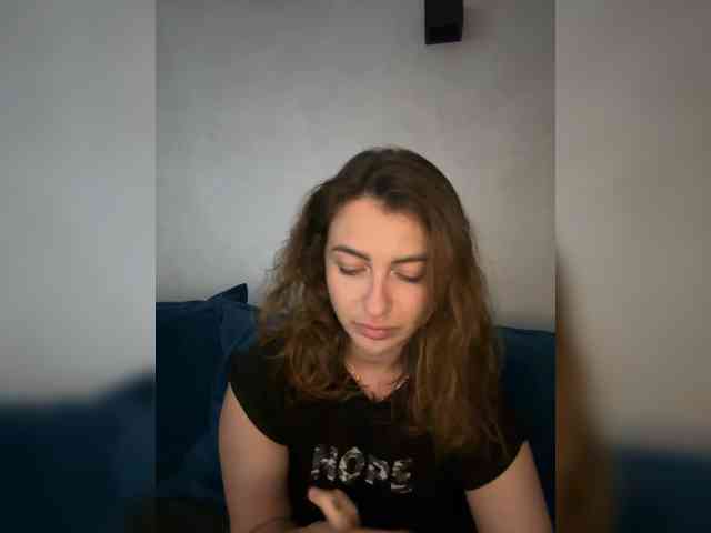 WILDGIRL webcam