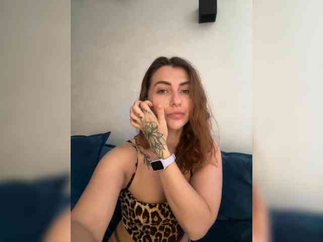 WILDGIRL webcam