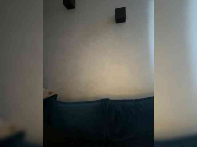WILDGIRL webcam