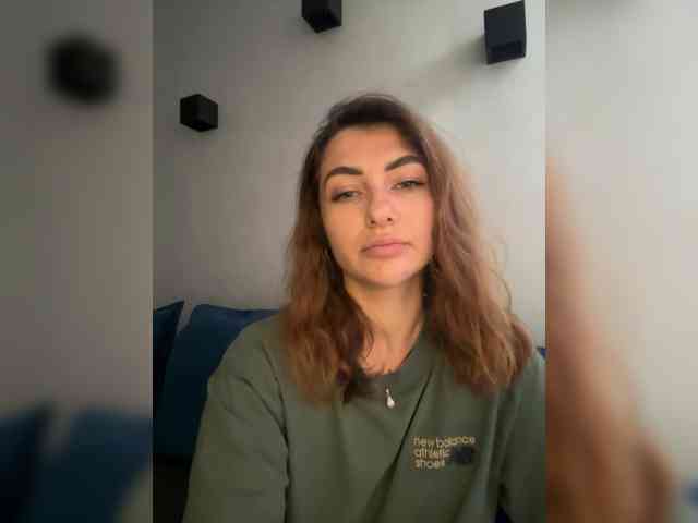 WILDGIRL webcam