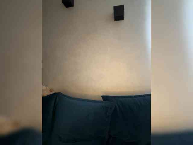 WILDGIRL webcam