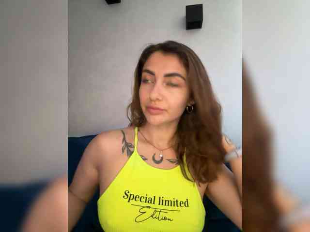 WILDGIRL webcam