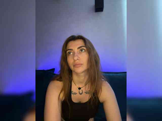 WILDGIRL webcam