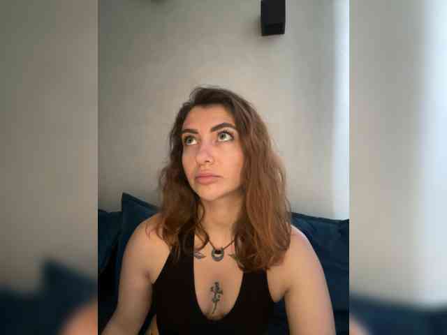 WILDGIRL webcam