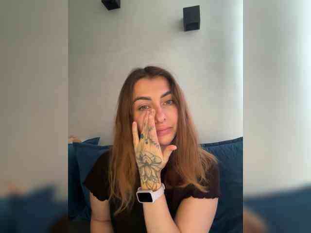 WILDGIRL webcam