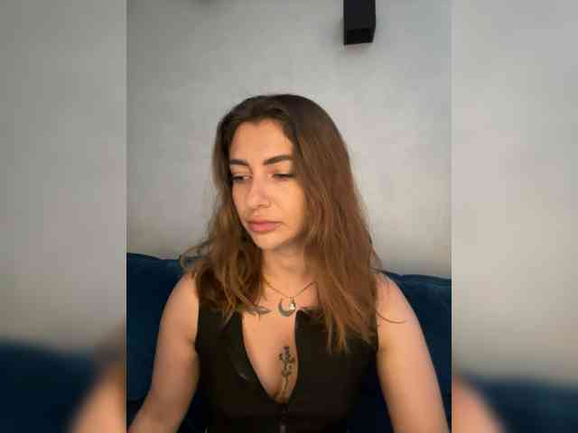 WILDGIRL webcam