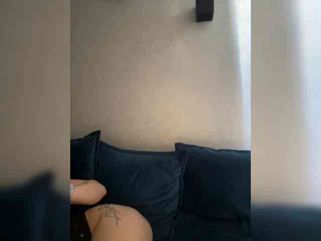 WILDGIRL webcam