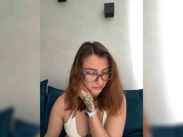 WILDGIRL webcam