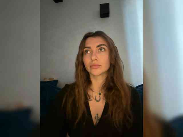 WILDGIRL webcam