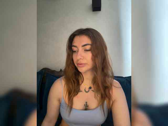 WILDGIRL webcam