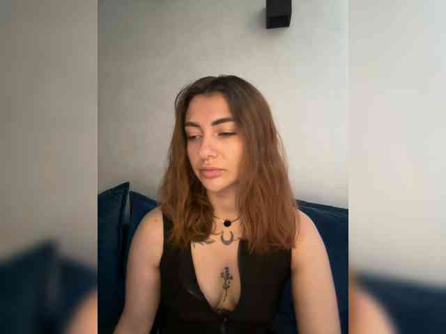 WILDGIRL webcam