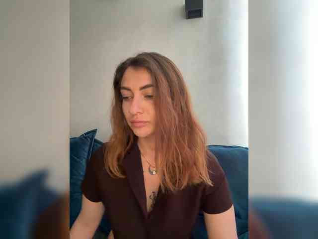 WILDGIRL webcam