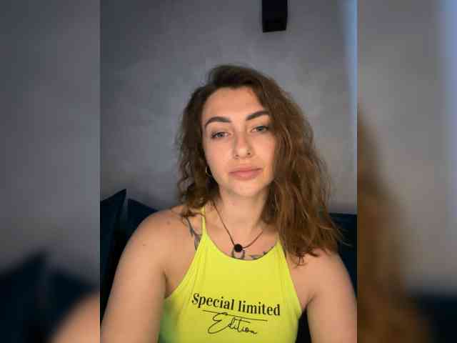 WILDGIRL webcam