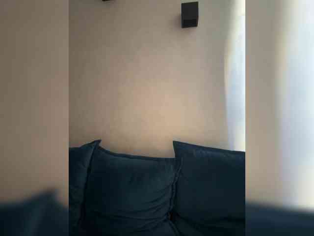WILDGIRL webcam